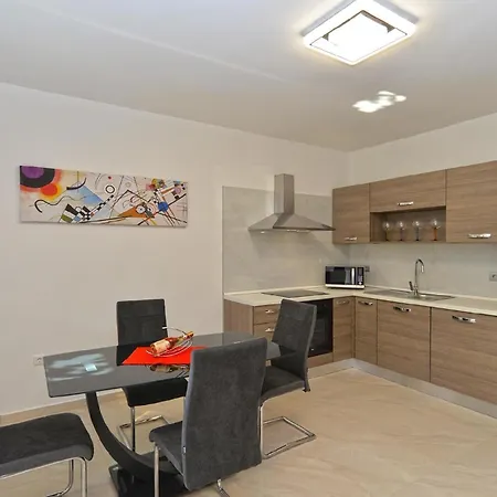 Fuer 6 Personen Ca 120 Qm In Fazana-surida, Istrien Istrische Riviera Apartment *