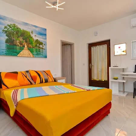 Apartment Fuer 6 Personen Ca 120 Qm In Fazana-surida, Istrien Istrische Riviera *
