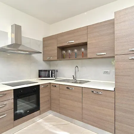 Apartment Fuer 6 Personen Ca 120 Qm In Fazana-surida, Istrien Istrische Riviera