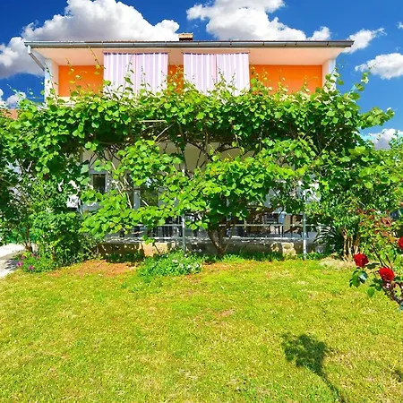 Fuer 6 Personen Ca 120 Qm In Fazana-surida, Istrien Istrische Riviera Apartment *